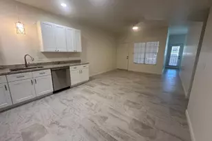 1126 W Elliot Rd, Chandler, AZ 85224 - Photo 10