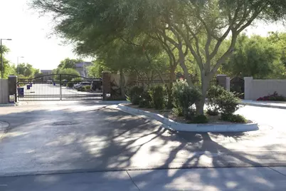 898 E Del Rio Street, Chandler, AZ 85225 - Photo 28