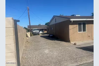 6706 N 55th Avenue, Glendale, AZ 85301 - Photo 12
