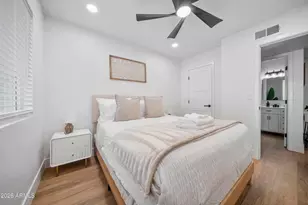 3110 N 37th St, Phoenix, AZ 85018 - Photo 14