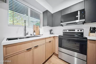 3110 N 37th Street #5, Phoenix, AZ 85018 - Photo 12