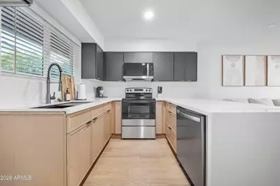 3110 N 37th Street #7, Phoenix, AZ 85018 - Photo 10