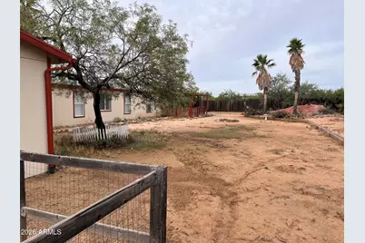 23152 W Staghorn Lane, Congress, AZ 85332 - Photo 30