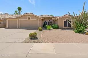 18906 N 88th Dr, Peoria, AZ 85382 - Photo 4
