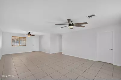 6401 E Fox Hollow Lane, San Tan Valley, AZ 85140 - Photo 8