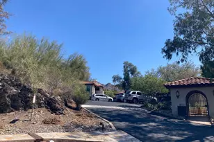 7557 N Dreamy Draw Dr, Phoenix, AZ 85020 - Photo 20