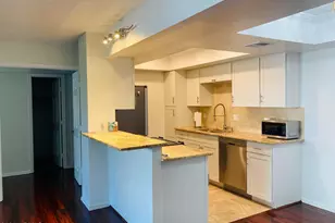 7557 N Dreamy Draw Dr, Phoenix, AZ 85020 - Photo 4