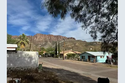 528 W Porphyry Street, Superior, AZ 85173 - Photo 2
