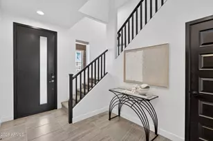 7039 W Corona Dr, Chandler, AZ 85226 - Photo 6