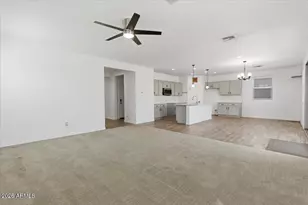 5722 West Odeum Ln, Phoenix, AZ 85043 - Photo 6
