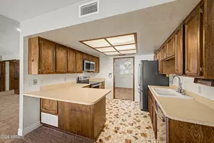 618 E Harwell Rd, Gilbert, AZ 85234 - Photo 14