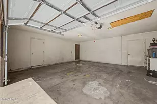 618 E Harwell Rd, Gilbert, AZ 85234 - Photo 32