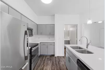 5302 E Van Buren Street #2009, Phoenix, AZ 85008 - Photo 2