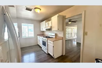 5547 W Gardenia Avenue, Glendale, AZ 85301 - Photo 12