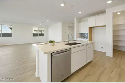 19214 W Missouri Avenue, Litchfield Park, AZ 85340 - Photo 14