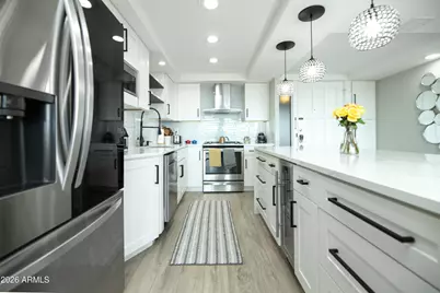 2323 N Central Avenue #1702, Phoenix, AZ 85004 - Photo 8