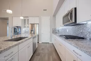 10046 E Bell Rd, Scottsdale, AZ 85260 - Photo 14