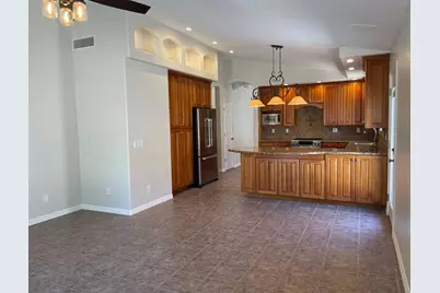 21611 N 48th Place, Phoenix, AZ 85054 - Photo 8