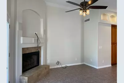 21611 N 48th Place, Phoenix, AZ 85054 - Photo 10