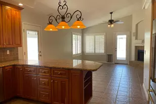 21611 N 48th Pl, Phoenix, AZ 85054 - Photo 6