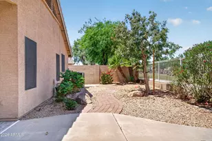 5336 W Campo Bello Dr, Glendale, AZ 85308 - Photo 32