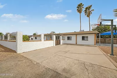 2801 E Angela Drive, Phoenix, AZ 85032 - Photo 2