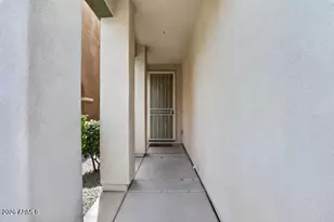 1649 W Lacewood Pl, Phoenix, AZ 85045 - Photo 2