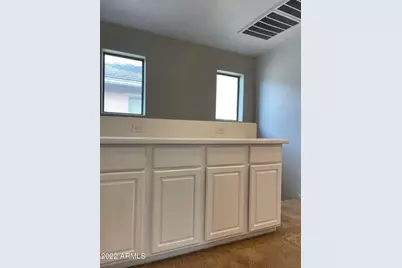 6933 S 9th Avenue, Phoenix, AZ 85041 - Photo 8