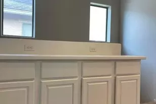 6933 S 9th Ave, Phoenix, AZ 85041 - Photo 8