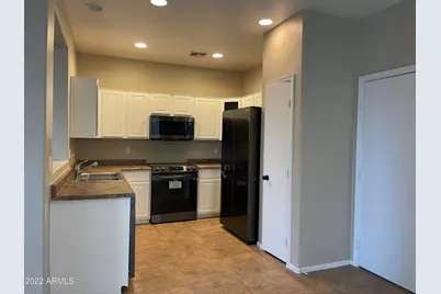 6933 S 9th Avenue, Phoenix, AZ 85041 - Photo 28