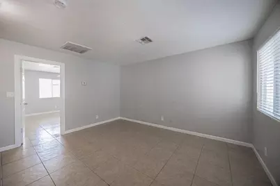 349 N 11th Street #210, Phoenix, AZ 85006 - Photo 8