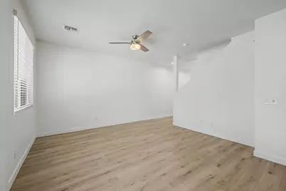 136 W Latona Road, Phoenix, AZ 85041 - Photo 6