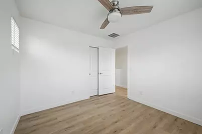 136 W Latona Road, Phoenix, AZ 85041 - Photo 26