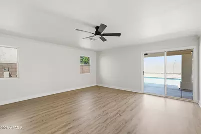 12503 N 57th Avenue, Glendale, AZ 85304 - Photo 18