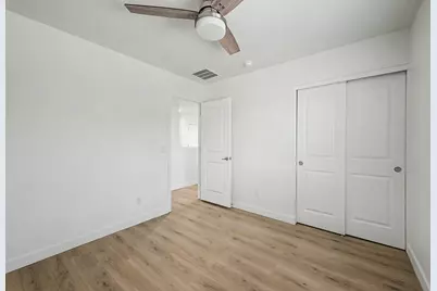 105 W Latona Road, Phoenix, AZ 85041 - Photo 32