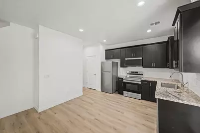 105 W Latona Road, Phoenix, AZ 85041 - Photo 14