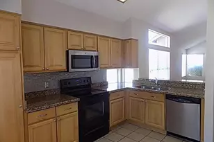 3305 E Wildwood Dr, Phoenix, AZ 85048 - Photo 8