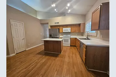 1867 E Brentrup Drive, Tempe, AZ 85283 - Photo 4