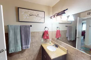 4508 N 81st Dr, Phoenix, AZ 85033 - Photo 16