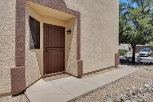 5725 E Good Pasture Ln, Florence, AZ 85132 - Photo 4
