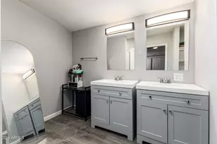 16021 N 70th Ave, Peoria, AZ 85382 - Photo 12