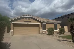 2058 S Voyager Dr, Gilbert, AZ 85295 - Photo 2