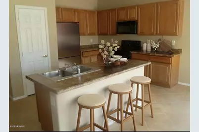 430 S 166th Avenue, Goodyear, AZ 85338 - Photo 2