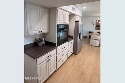 8537 E Jackrabbit Road, Scottsdale, AZ 85250 - Photo 10