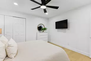 8537 E Jackrabbit Rd, Scottsdale, AZ 85250 - Photo 24
