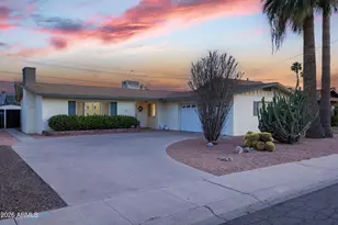 8537 E Jackrabbit Rd, Scottsdale, AZ 85250 - Photo 1
