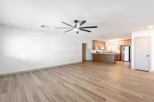 5739 W Monte Vista Rd, Phoenix, AZ 85035 - Photo 2