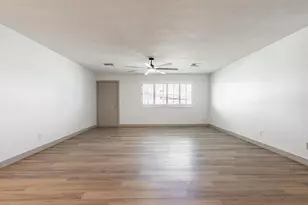 5739 W Monte Vista Rd, Phoenix, AZ 85035 - Photo 32