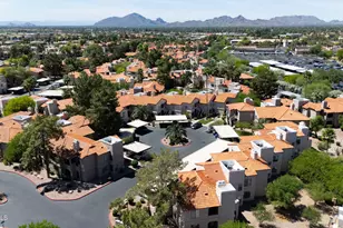 9790 N 94th Pl, Scottsdale, AZ 85258 - Photo 30