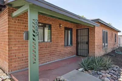 2245 E Osborn Road, Phoenix, AZ 85016 - Photo 2